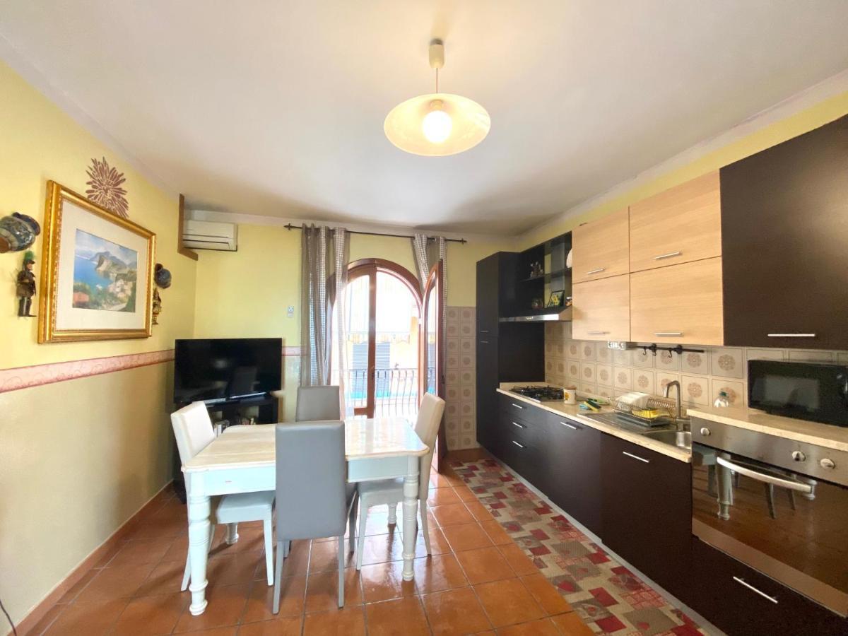 Apartments Mikros Джардини Наксос Екстериор снимка