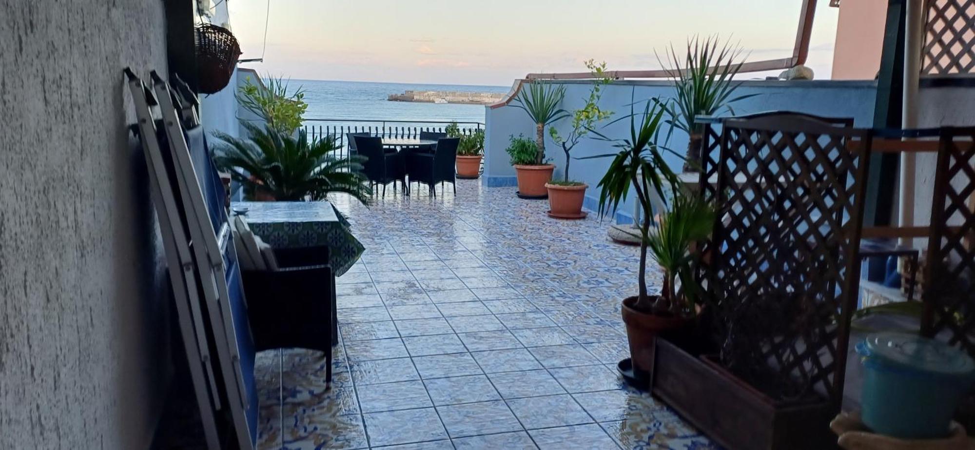 Apartments Mikros Джардини Наксос Стая снимка